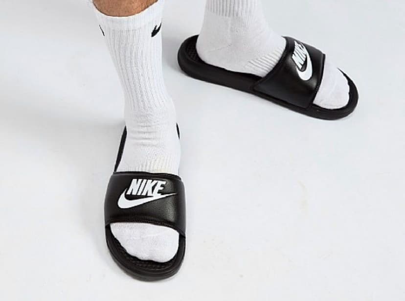 claquette nike 